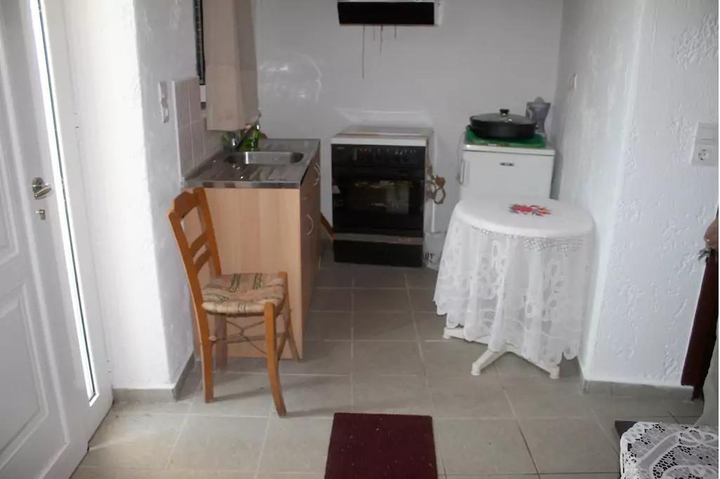 Apartment Vrises Neápolis Buitenkant foto